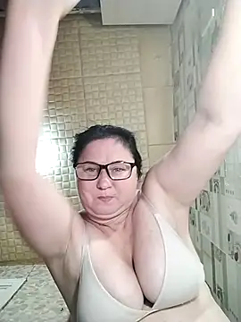 Holly-69 online show from 09-24-25, 06:25