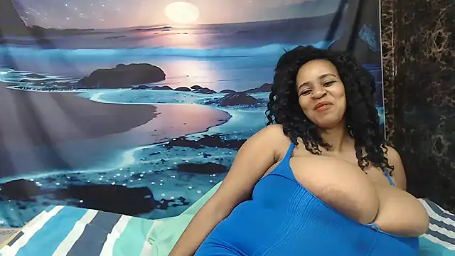 Snapshot of BustyyFaye chatting on 11-14-25, 05:55 BustyyFaye online show from 11-14-25, 05:55