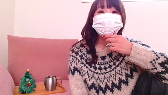   MiWa   online show from 12-20-24, 04:09