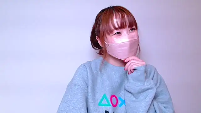   MiWa   online show from 12-16-24, 01:11