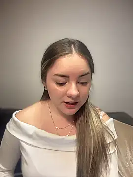 imlindapink online show from 01-09-26, 07:10