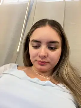 imlindapink online show from 10-04-25, 05:47