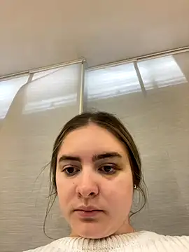 imlindapink online show from 10-03-25, 03:57