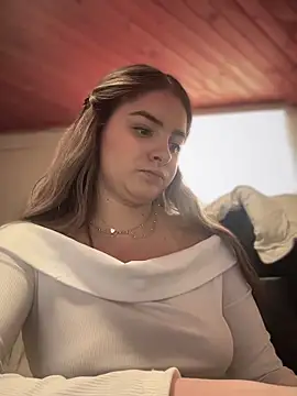 imlindapink online show from 11-08-25, 04:10