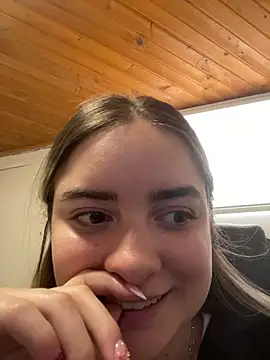 imlindapink online show from 07-04-26, 03:27