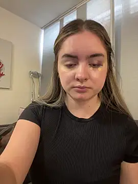 imlindapink online show from 09-30-25, 03:51