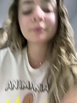 imlindapink online show from 09-26-25, 01:56