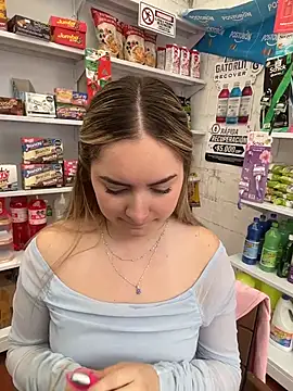 imlindapink online show from 02-17-26, 04:15