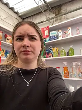 imlindapink online show from 04-09-26, 07:20