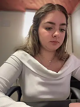 imlindapink online show from 11-10-25, 05:29