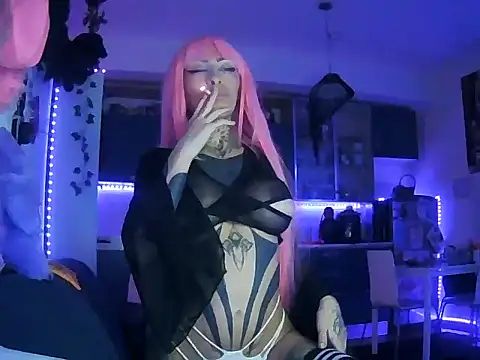 bambolinaofficial online show from 10-31-25, 01:35