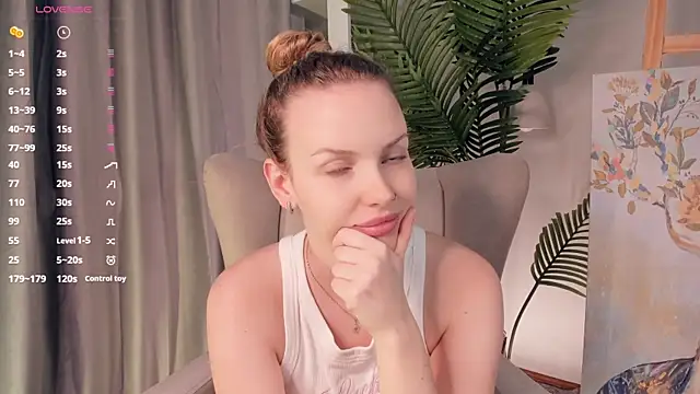 Snapshot of ElizavecaSunrise chatting on 06-15-26, 07:41 ElizavecaSunrise online show from 06-15-26, 07:41