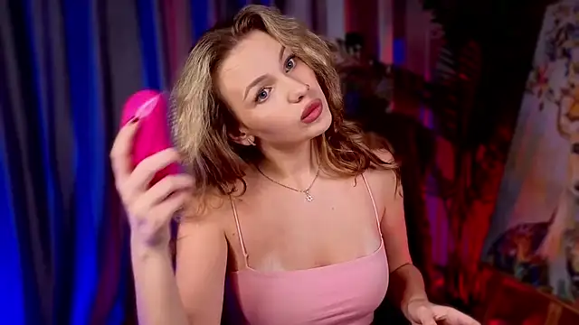 Snapshot of ElizavecaSunrise chatting on 10-06-25, 02:18 ElizavecaSunrise online show from 10-06-25, 02:18