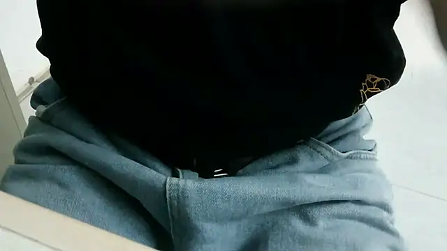 XiaoGuoGuo284512 online show from 02-28-26, 02:11