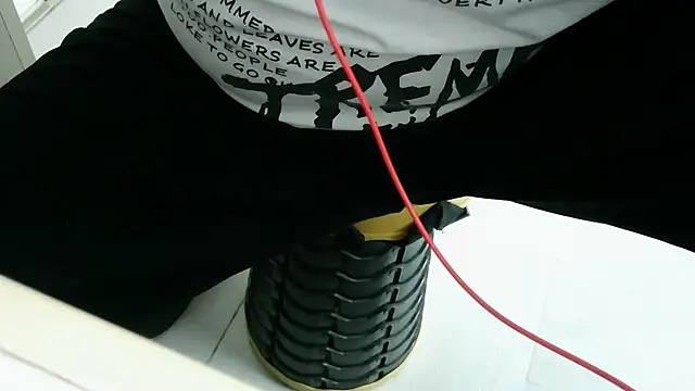 XiaoGuoGuo284512 online show from 12-23-25, 01:49