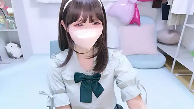 328 mitsuha online show from 05-04-26, 11:13
