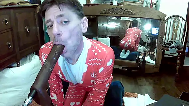 MaxJr8008 online show from 12-04-25, 08:46