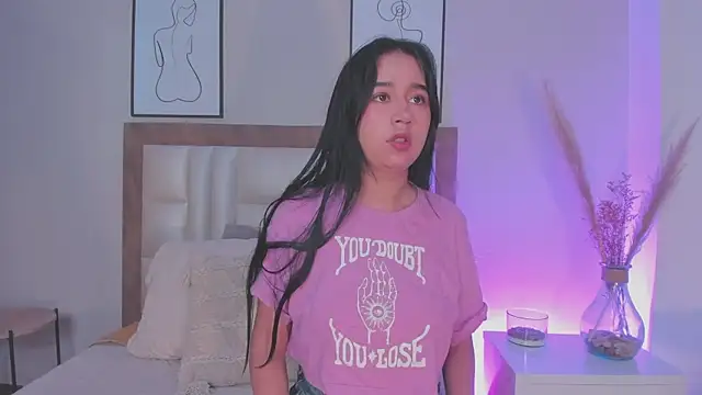 LaraGoldd online show from 09-30-25, 12:27