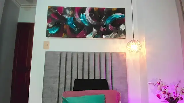 LaraGoldd online show from 10-09-25, 12:33