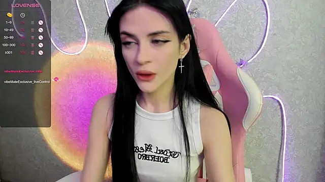 Molly Crystall online show from 05-29-26, 03:34