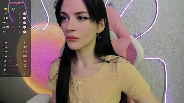 Molly Crystall online show from 07-14-26, 03:00