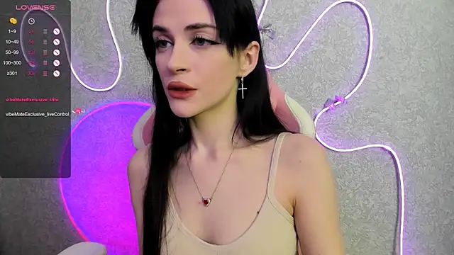 Molly Crystall online show from 05-24-26, 03:39