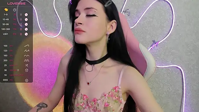 Molly Crystall online show from 07-05-26, 03:55
