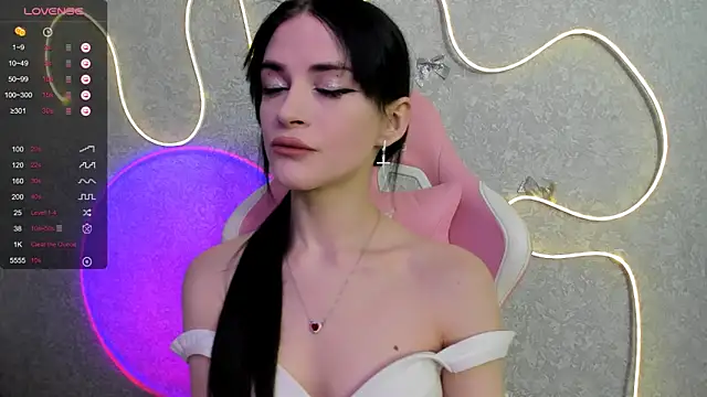 Molly Crystall online show from 05-12-26, 02:52