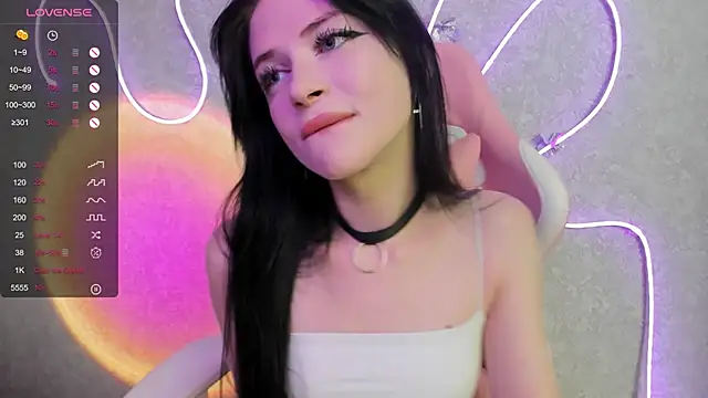 Molly Crystall online show from 07-17-26, 04:21
