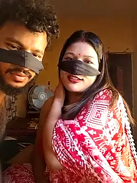 Snapshot of Radhikadavi879 chatting on 10-18-25, 04:36 Radhikadavi879 online show from 10-18-25, 04:36