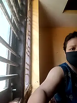 Snapshot of Radhikadavi879 chatting on 02-22-25, 05:44 Radhikadavi879 online show from 02-22-25, 05:44