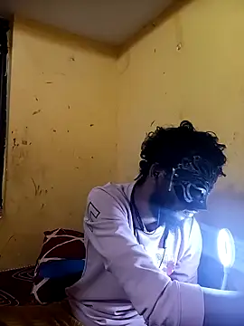 Snapshot of Radhikadavi879 chatting on 02-21-25, 04:16 Radhikadavi879 online show from 02-21-25, 04:16