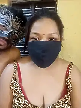 Snapshot of Radhikadavi879 chatting on 03-12-25, 06:53 Radhikadavi879 online show from 03-12-25, 06:53