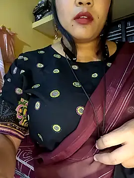 Snapshot of Radhikadavi879 chatting on 03-03-25, 03:22 Radhikadavi879 online show from 03-03-25, 03:22