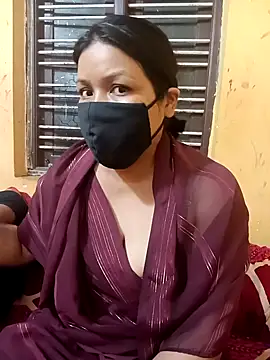 Snapshot of Radhikadavi879 chatting on 02-17-25, 04:50 Radhikadavi879 online show from 02-17-25, 04:50