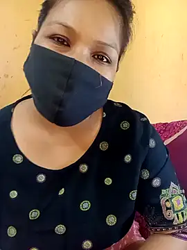 Snapshot of Radhikadavi879 chatting on 03-03-25, 11:55 Radhikadavi879 online show from 03-03-25, 11:55