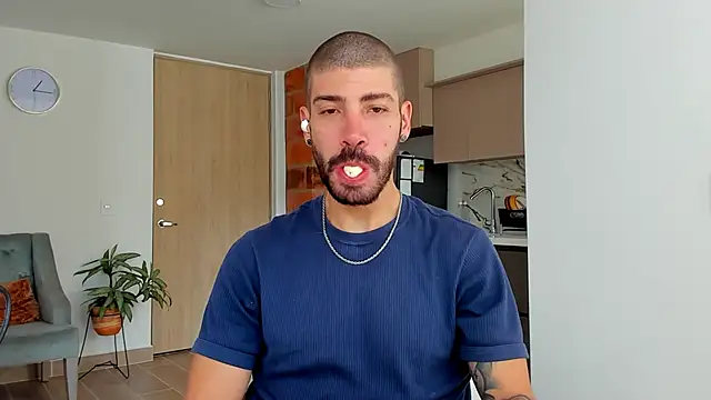 Guyinthemountain online show from 01-12-25, 03:46