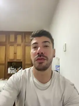 Guyinthemountain online show from 10-07-25, 01:56