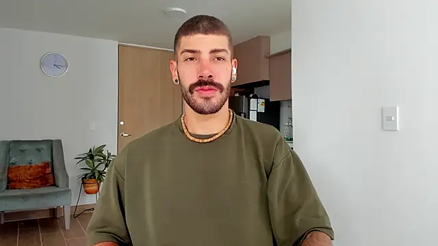 Guyinthemountain online show from 01-06-25, 12:46