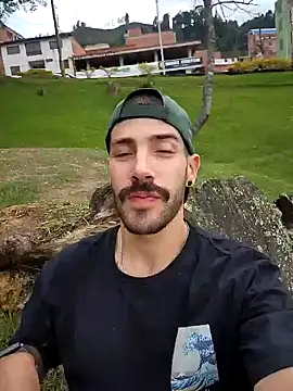 Guyinthemountain online show from 01-01-25, 08:26