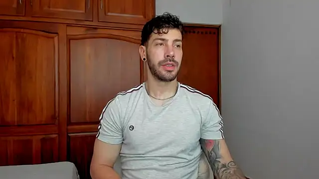 Guyinthemountain online show from 05-22-26, 01:20
