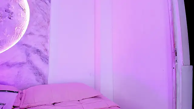 JulietaKane online show from 02-27-26, 06:02