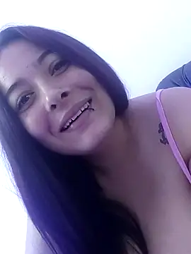 Snapshot of JulietaKane chatting on 02-27-25, 08:56 JulietaKane online show from 02-27-25, 08:56