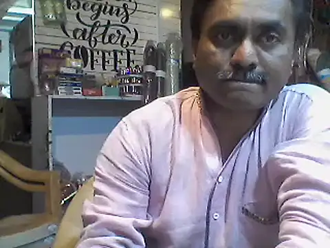 Snapshot of LOVEGURU_D chatting on 03-02-25, 09:43 LOVEGURU D online show from 03-02-25, 09:43