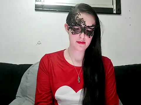 LexiSnowUK online show from 03-08-25, 08:14