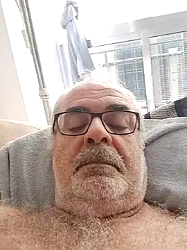 Satiro Sevilla online show from 09-10-25, 03:11