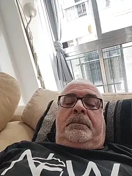 Satiro Sevilla online show from 11-08-25, 04:54