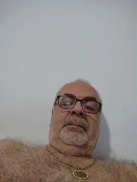 Snapshot of Satiro_Sevilla chatting on 06-05-26, 12:04 Satiro Sevilla online show from 06-05-26, 12:04