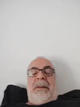 Snapshot of Satiro_Sevilla chatting on 05-01-26, 04:34 Satiro Sevilla online show from 05-01-26, 04:34