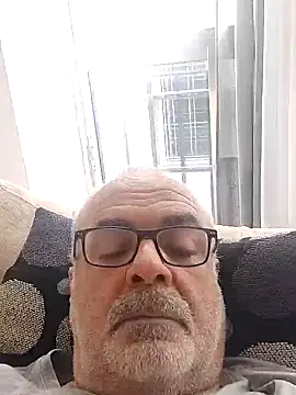 Satiro Sevilla online show from 02-17-25, 03:11